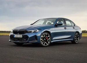 BMW 3 Series 318i M Sport Gallery 1