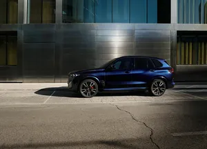 BMW X5 M60i 2024 Gallery 2