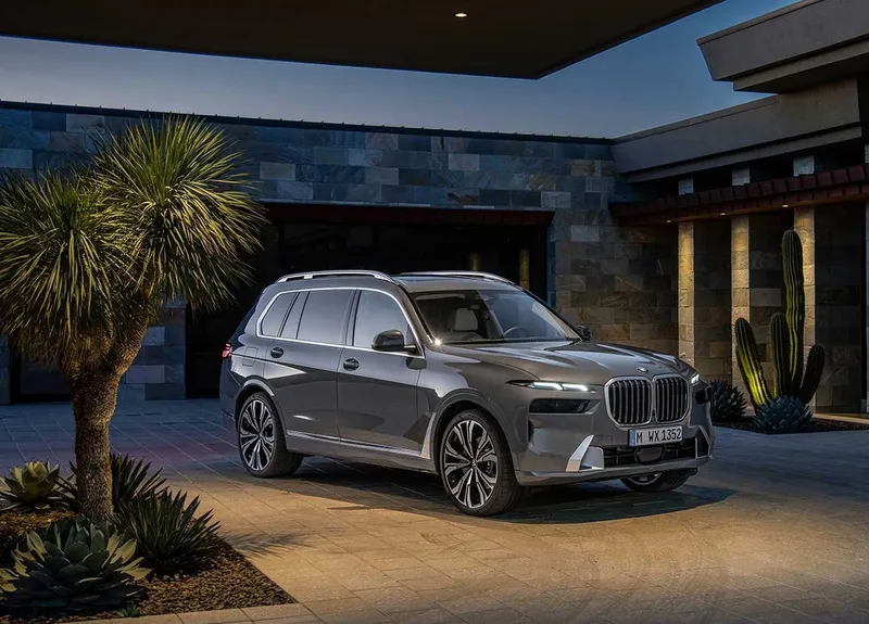 BMW X7 x Drive40i 2023 Gallery4 img