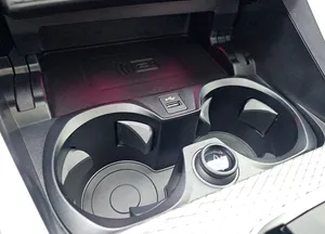 WBA21 CM06 S8 E97190 16