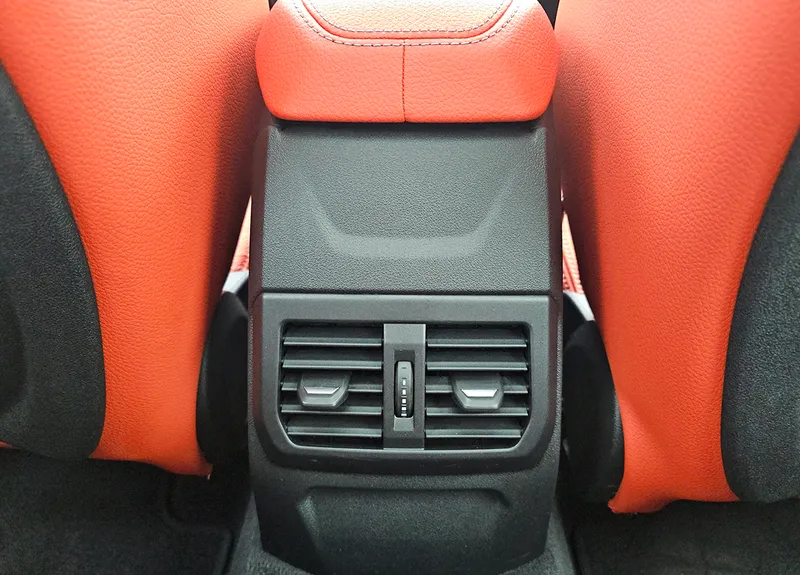 WBA11 AK03 R7 N11448 19