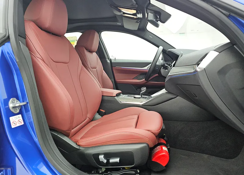 WBA11 AV09 PFP56964 12