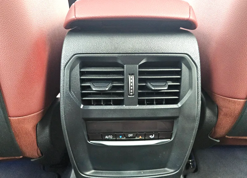 WBA11 AV09 PFP56964 18