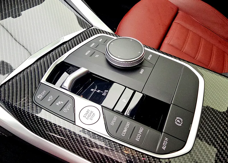 WBA61 AV06 RFR13634 17