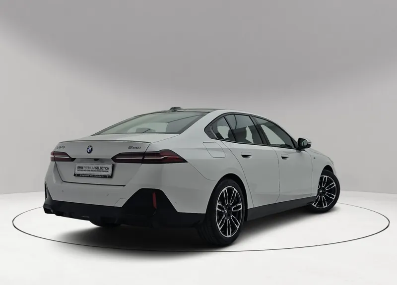 WBA11 FJ01 SCT42753 2