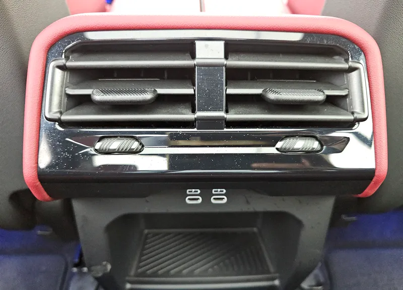 WBA11 FJ08 SCT55242 18