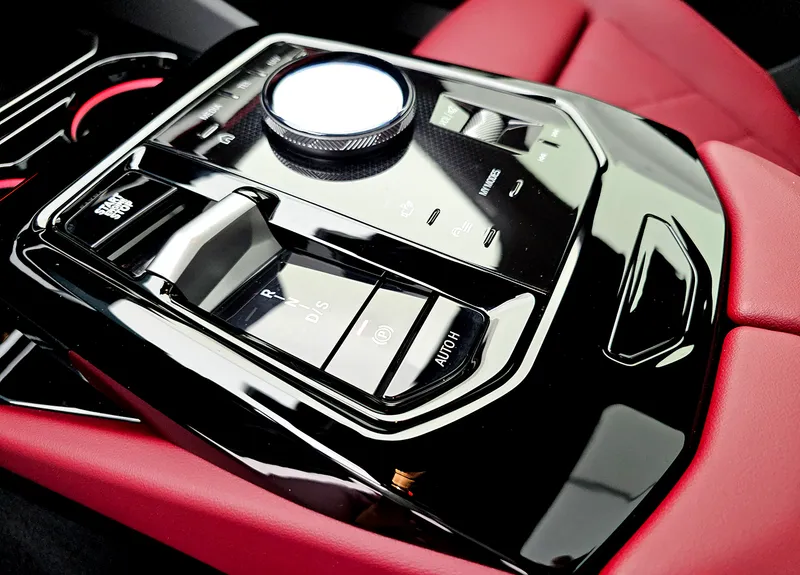 WBA11 FJ08 TCV13287 17