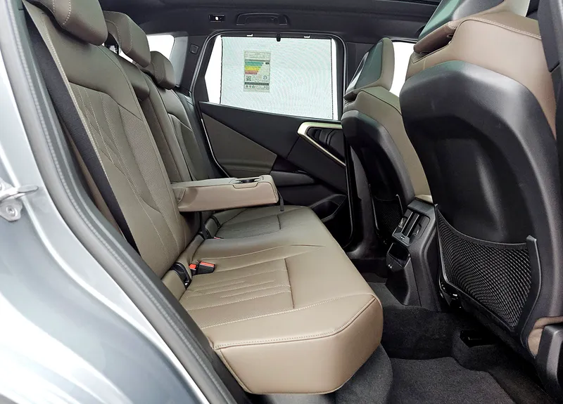 WBX31 GP09 S9 Y12715 11