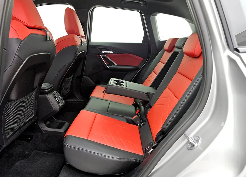 WBA51 EE00 R5 Y78677 10