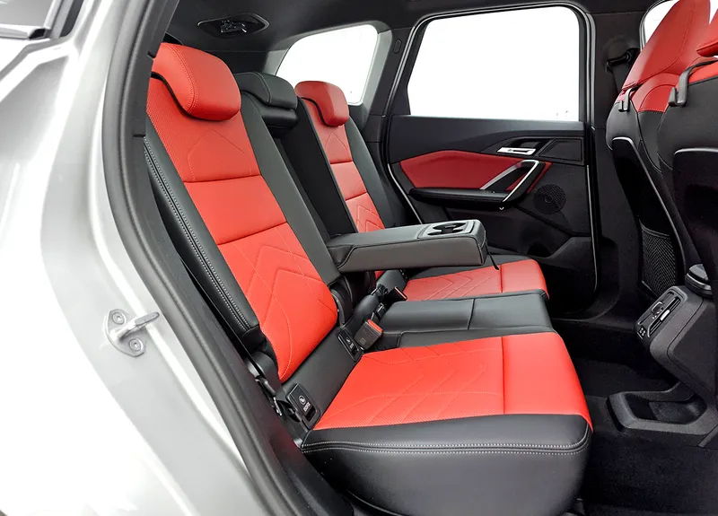 WBA51 EE00 R5 Y78677 11