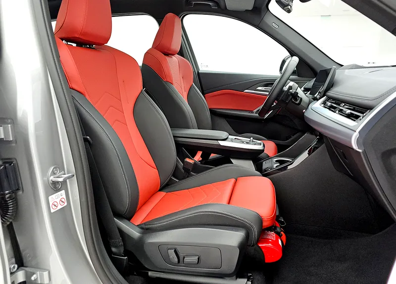 WBA51 EE00 R5 Y78677 12