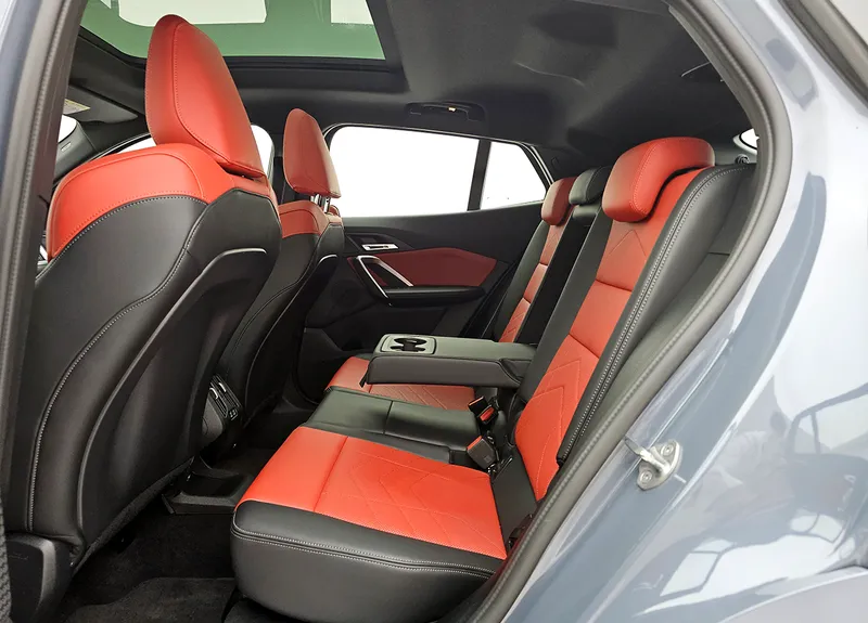 WBA41 GM04 S5045642 10